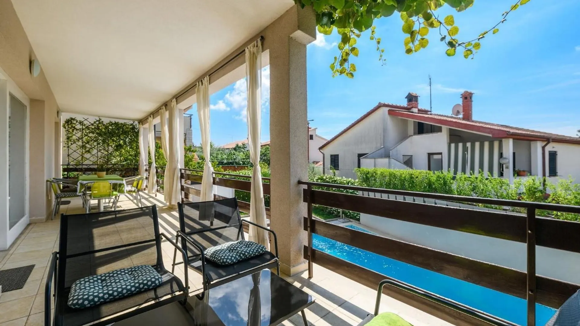 Villa Monte Magno Pula 0*,